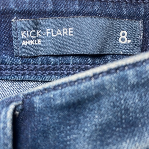 J Jill Denim Kick Flare Ankle Raw Hem Jeans size 8p - Picture 2 of 13